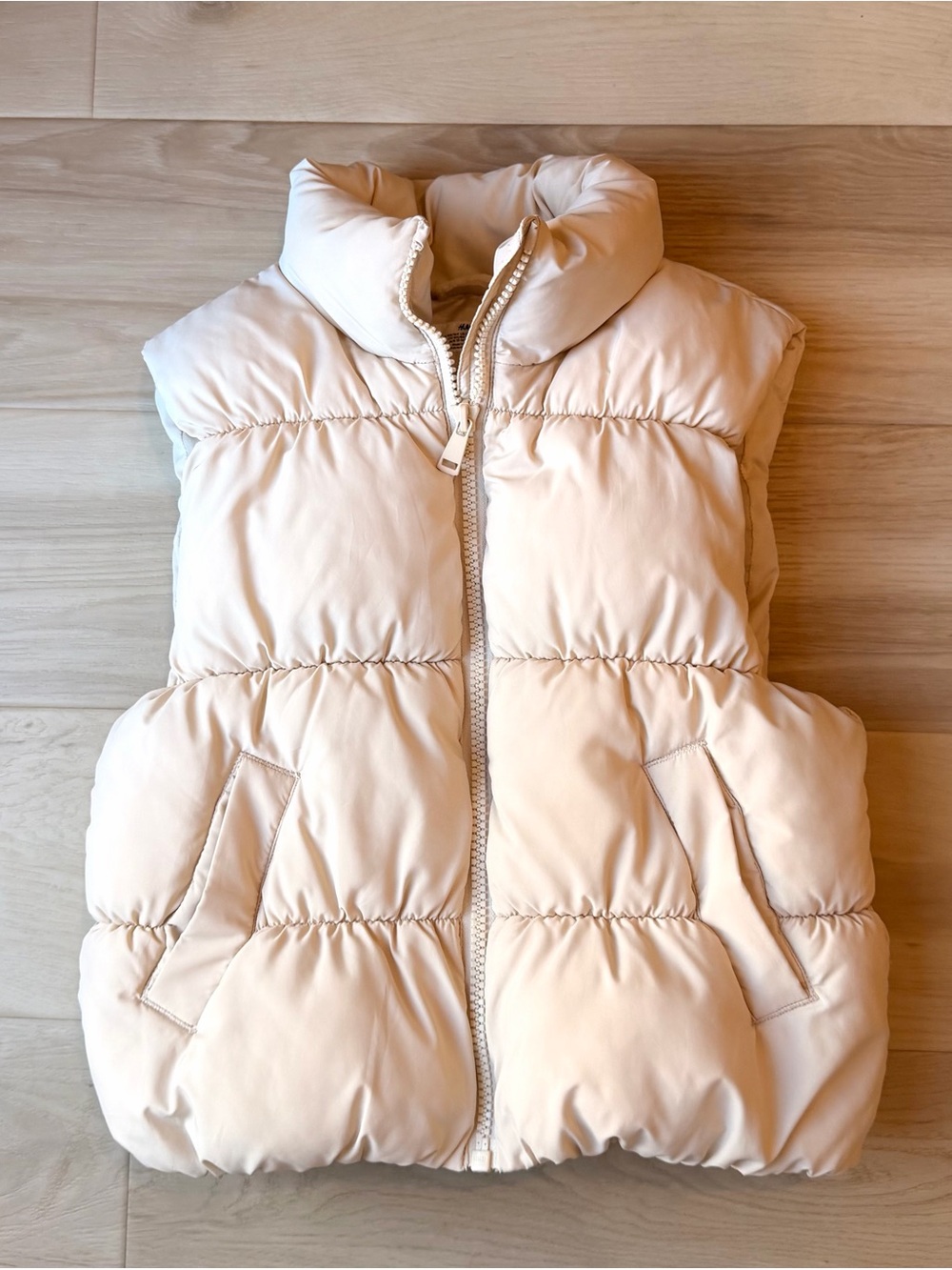 H&M Cream Off-White Puffer Vest - Youth Size 12-14 / US 16-18
